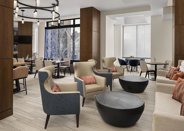 Hilton Garden Inn Minneapolis Downtown